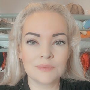 Meet your Posher, Janelle